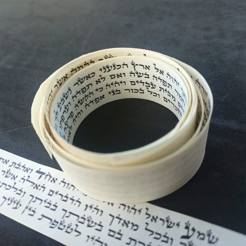 תפילין של הרב דניאל איסקוב